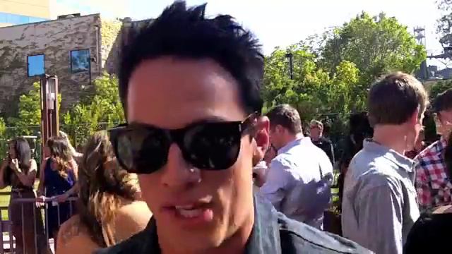 The Vampire Diaries - Michael Trevino's Zap2It Teen Choice Awards Interview (2012) смотреть онлайн