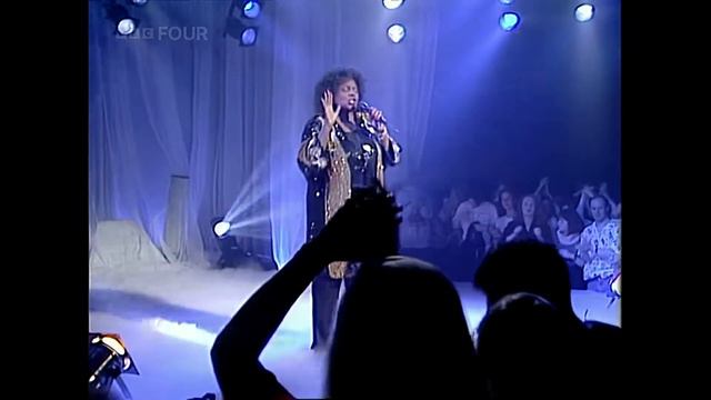 Gloria Gaynor - I Will Survive - TOTP - 1993 смотреть онлайн