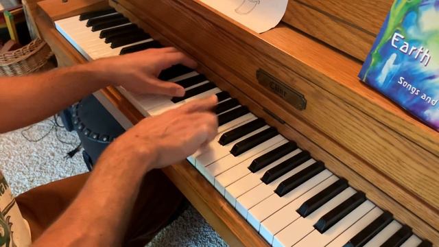 Playing Piano at the fastest analog metronome speed! смотреть онлайн