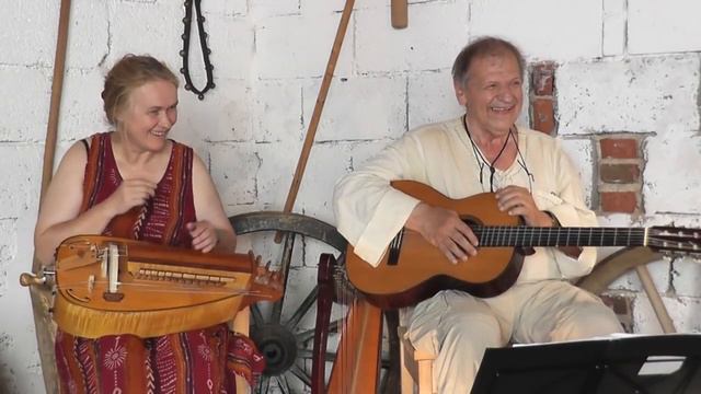 Ulrike Bergmann und Eberhard Kummer: Fränkische und Wiener Volkslieder смотреть онлайн