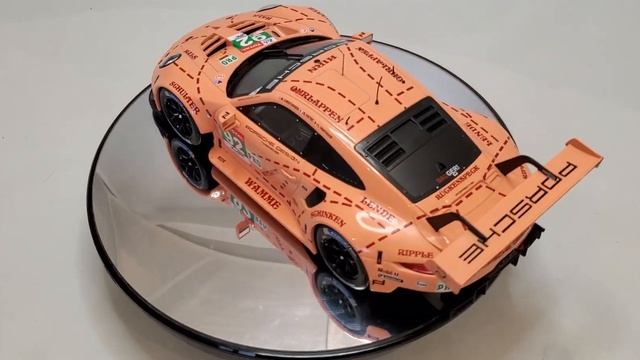 ixo Models 2018 Porsche 911 992 RSR #92 Pink Pig 24h LeMans смотреть онлайн