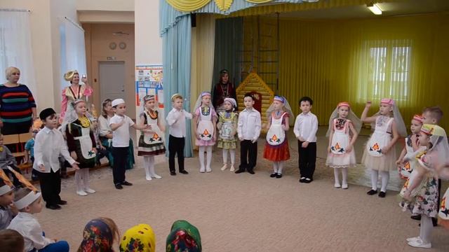 Праздник Дружбы народов Подготовительная группа Танец игра 1 смотреть онлайн