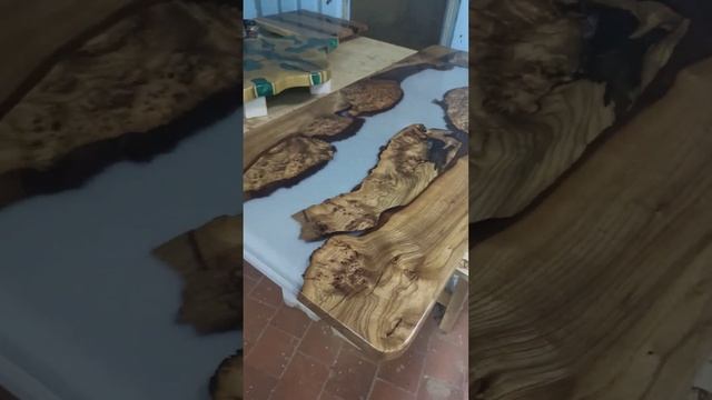 Эпоксидная смола. Столы. Обучение. +79275402022, @ palatovda(5) смотреть онлайн