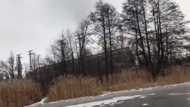 Зимняя рыбалка в условиях загрязнения окружающей среды. Трипольская ТЭС, Украинка, Киевская область смотреть онлайн