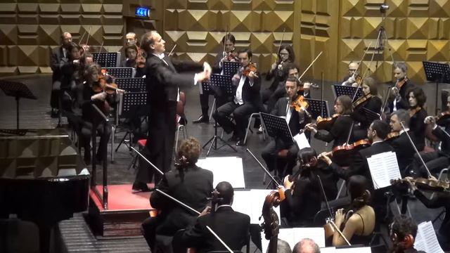 Matthias Manasi conducts Rossini's Guglielmo Tell Overture / Orchestra Sinfonica di Rom смотреть онлайн