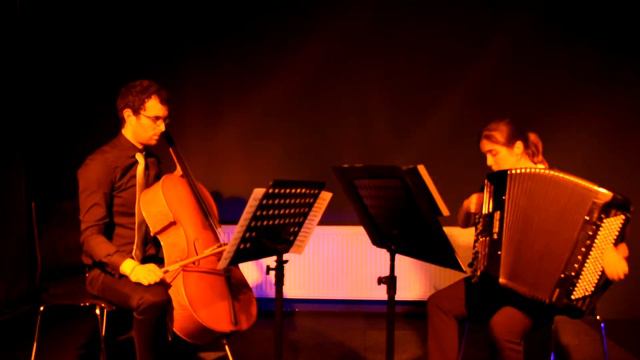 AKOM BlueMoon - Hölszky&Gubaidulina смотреть онлайн