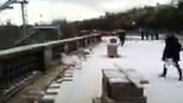 КАК ВЕЛИСЬ РАБОТЫ НА СМОТРОВОЙ ПЛОЩАДКЕ НА ВОРОБЬЁВЫХ ГОРАХ В МОСКВЕ НАШЕЙ БРИГАДОЙ смотреть онлайн