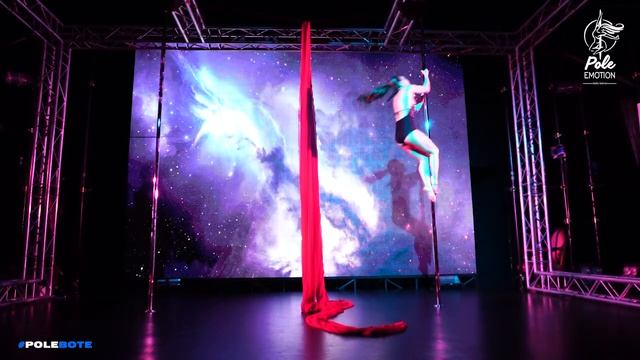 Pole dance Подольск студия "VERTICAL" На видео тренер студии Юлианна на чемпионате в Риге смотреть онлайн