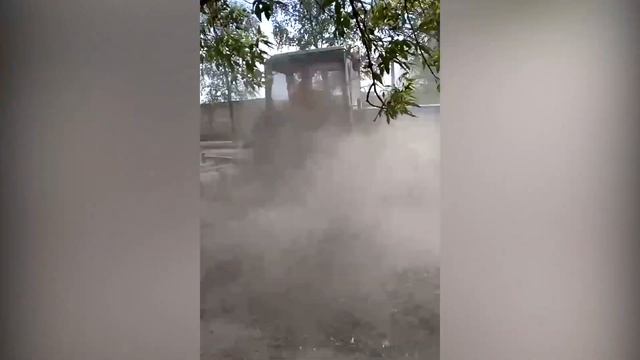 Пыль столбом на пр. Октябрьский