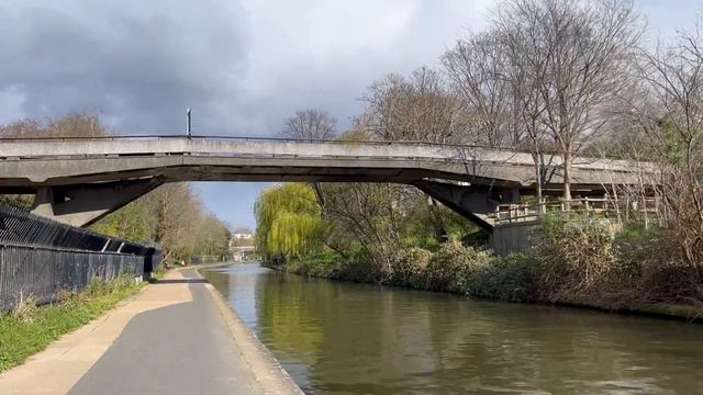 LONDON CANAL WALK ON REGENT'S CANAL | Little Venice | Regent's Park | Camden Market | King's Cross смотреть онлайн