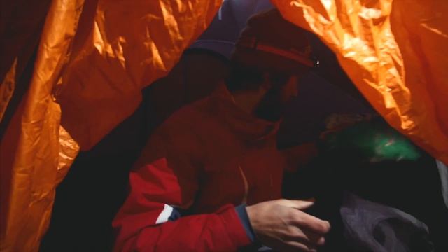 Отвесные скалы, прОклятые штольни и реликтовый ледник горы Сахарная смотреть онлайн