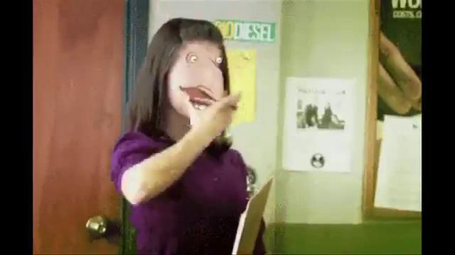 По тому что это Торнбери:D смотреть онлайн