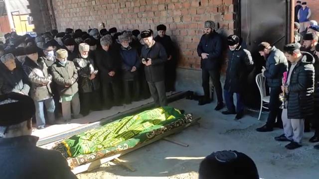 Шикъаро Асланбек вела тезетахь до тоьшалш.. АЛЛАХ1А геч дойл хьуна!!! Гелдаган ☝️ смотреть онлайн