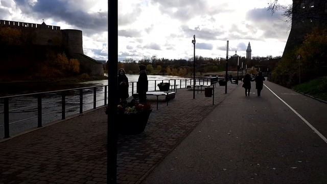 Нарва. Обзор сыров. Нарвский променад. Граница Россия-Эстония/ piir Eesti- Venemaa.Narva promenaad смотреть онлайн