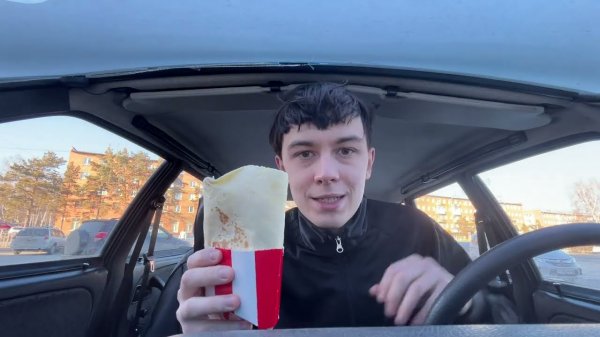 DIMAVIPER ПРОБУЕТ БОКСМАСТЕР ИЗ KFC - ЭТО ОЧЕНЬ ВКУСНО!