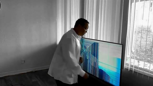 Как исправить треснувший или сломанный экран телевизора без замены экрана Ep 1 от Stomedy смотреть онлайн