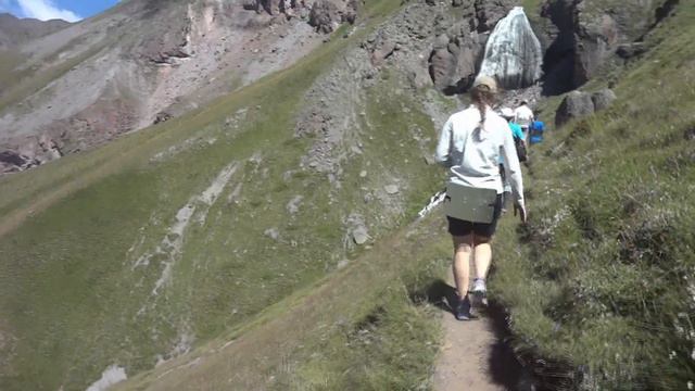 Восхождение на Эльбрус с палатками. Гроза в горах. Акклиматизация. Часть 1. смотреть онлайн