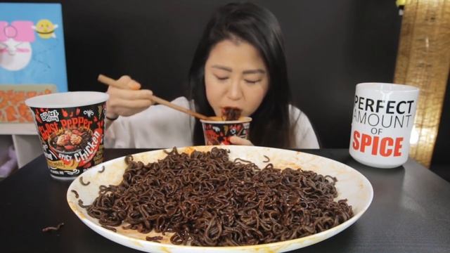 Mukbangers INGESTING the GHOST PEPPER NOODLES ? |Big McBang| смотреть онлайн
