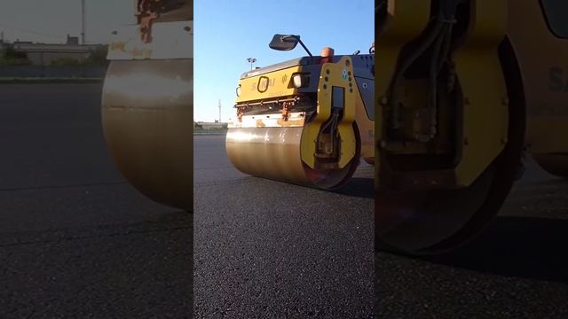 Асфальтовый каток Sakai в работе???? смотреть онлайн