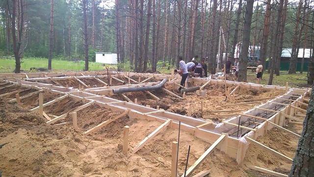 Часть 3. Возведение ленточного фундамента своими руками 8м на 12,5м. смотреть онлайн