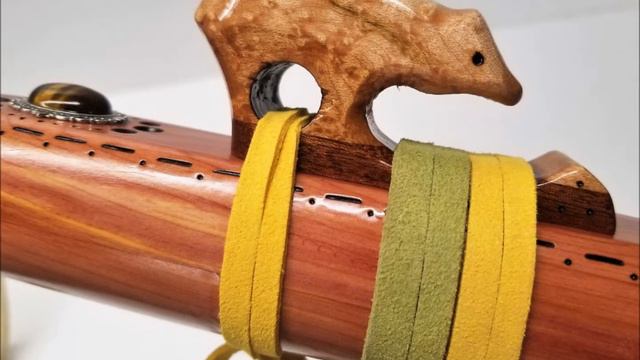Paul Neal Flute KEY OF F# 440hz NUMBER 438 смотреть онлайн