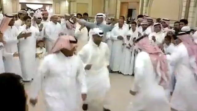 ملتقى الحاضنة - افراح ال حسين بن ناصر смотреть онлайн