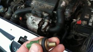 Неисправность датчика температуры охлаждающей жидкости на Пежо Партнер или Ситроен Берлинго