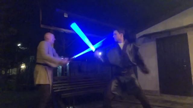 Косплей Энакина Скайуокера и Оби-Вана Кеноби (Битва на Мустафаре) смотреть онлайн