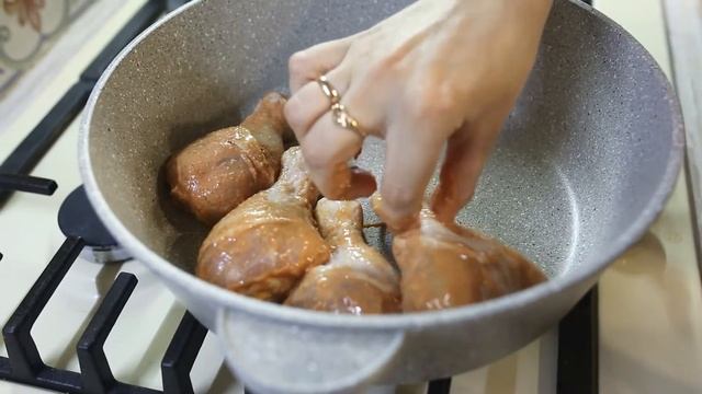 СОЧНЫЕ КУРИНЫЕ НОЖКИ ? САМЫЙ ВКУСНЫЙ МАРИНАД #бездуховки смотреть онлайн