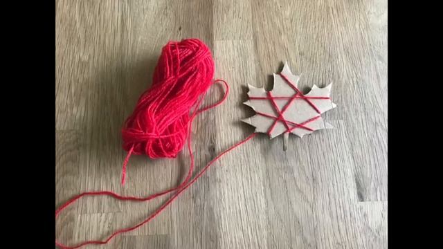 Осенние листья из ниток смотреть онлайн