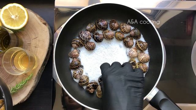 Улитки с розмарином по-Критски смотреть онлайн