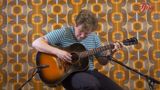 Gibson J35 Sunburst 1938 played by Milo Groenhuijzen | Demo @ The Fellowship of Acoustics смотреть онлайн