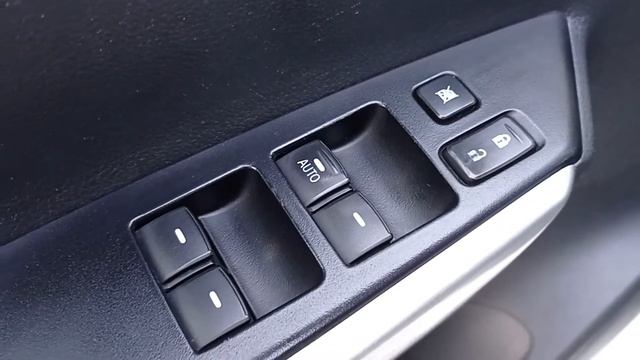 Mitsubishi Pajero Sport '2017 смотреть онлайн