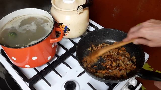 СКАЗОЧНЫЙ ПОСТНЫЙ ОБЕД С ПОСТНЫМ ПИРОГОМ и все готовится чуть больше часа. смотреть онлайн