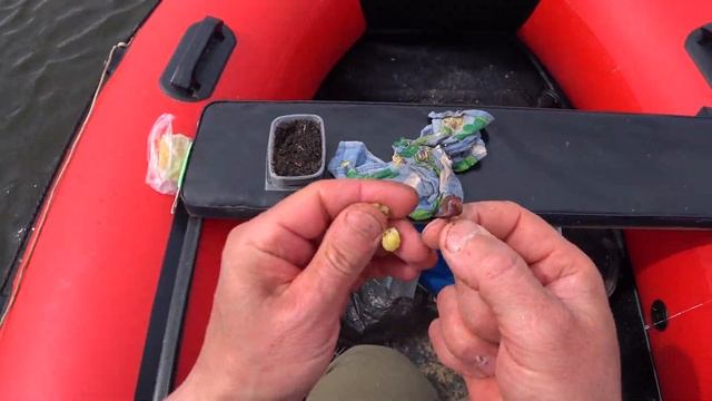 Рыбалка | тут щуки дурные | Бешеный клёв плотвы на поплавок смотреть онлайн