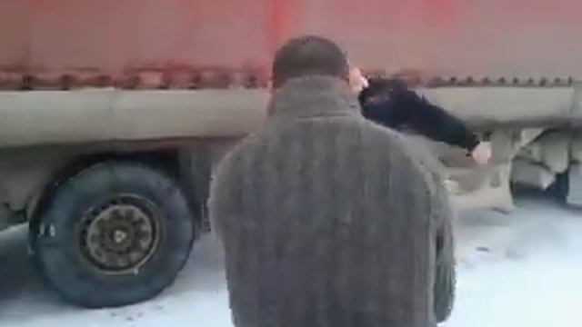 ЛЕЗГИНКА по Сургутски (ЯРИК и СЛАВИН) смотреть онлайн