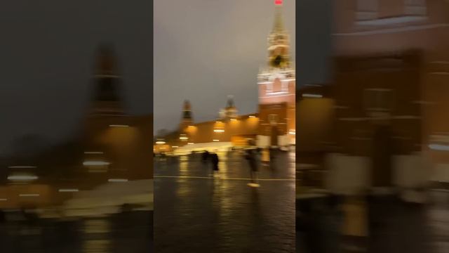 Дед на Красной площади 🔥#рекомендации #а4 #shortsvideo #тренды #рек #топ #волгоград #россия #short смотреть онлайн