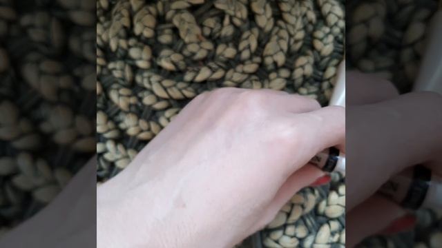 Бюджетный аналог консиллера Clarins- консилер Enough Collagen 01 смотреть онлайн