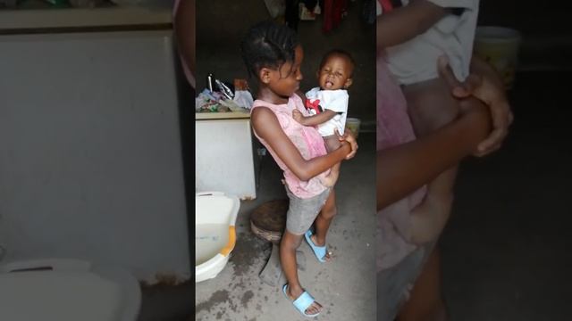 Африка. Камерун. Дуала. Живем в деревне. Застряли март 2020(1) смотреть онлайн