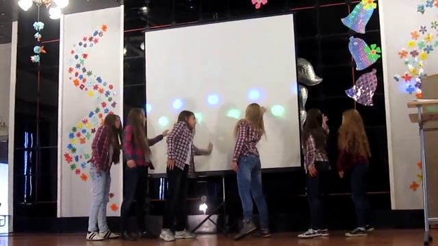 Танец"Boom Boom"девочек 5"А"класса:)Гимназии№3,город Ярославль:*) смотреть онлайн