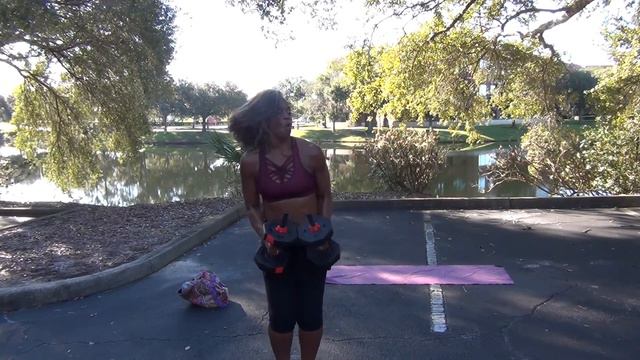 WERKOUT ON ONE ACCORD (vid-a-day)with Michelle Bernard-GET OFF THE COUCH WERKOUT (video three) смотреть онлайн