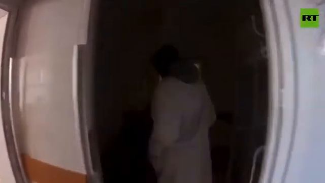 Врач центральной больницы Волновахи, которую нацбатальоны превратили в огневые позиции смотреть онлайн