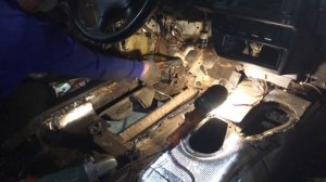 ПРоект Нива часть 4. Варим пол водителя.Как самому поварить пол.