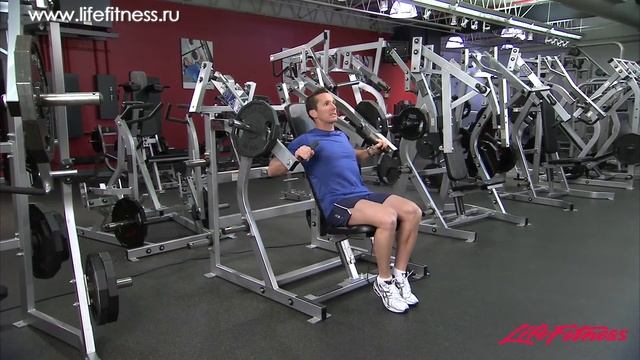 Независимый жим на верх груди Hammer Strength смотреть онлайн