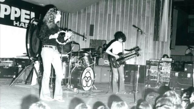 Stairway To Heaven - Led Zeppelin Live in Brisbane, 29th February 1972 смотреть онлайн