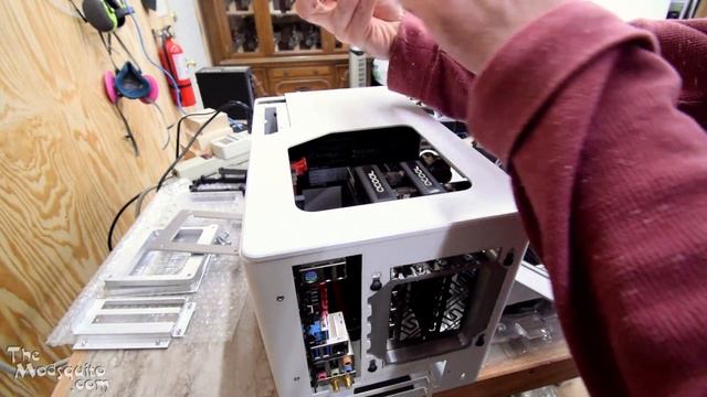 Jam Packed Part 6 - Top Panels - InWin A1 Dual GPU Mod смотреть онлайн