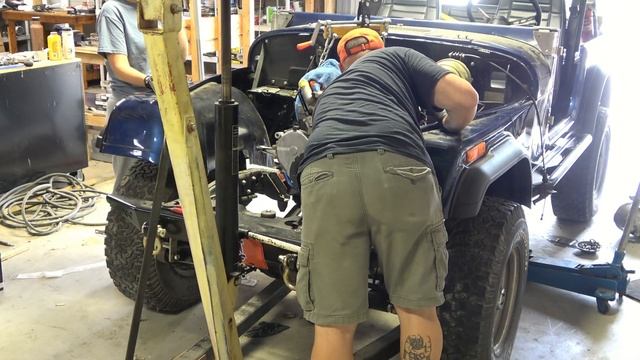 Jeep 4.6 Stroker pt 13: Engine Install Part 2 (XJ, TJ, CJ, YJ, LJ) смотреть онлайн