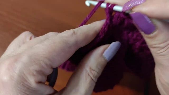 ЭЛЕГАНТНАЯ ШАПОЧКА-БЕРЕТ КРЮЧКОМ. Беретик для начинающих. смотреть онлайн