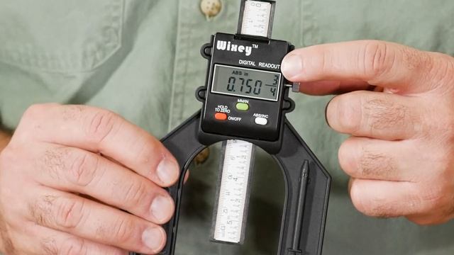 A More Accurate Way to Set Your Router Bit Height смотреть онлайн