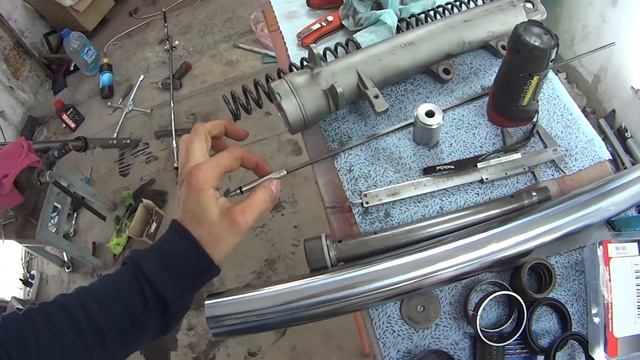 Yamaha ,Ямаха ТДМ 850 вилка часть 2 ремонт замена масла, сальников